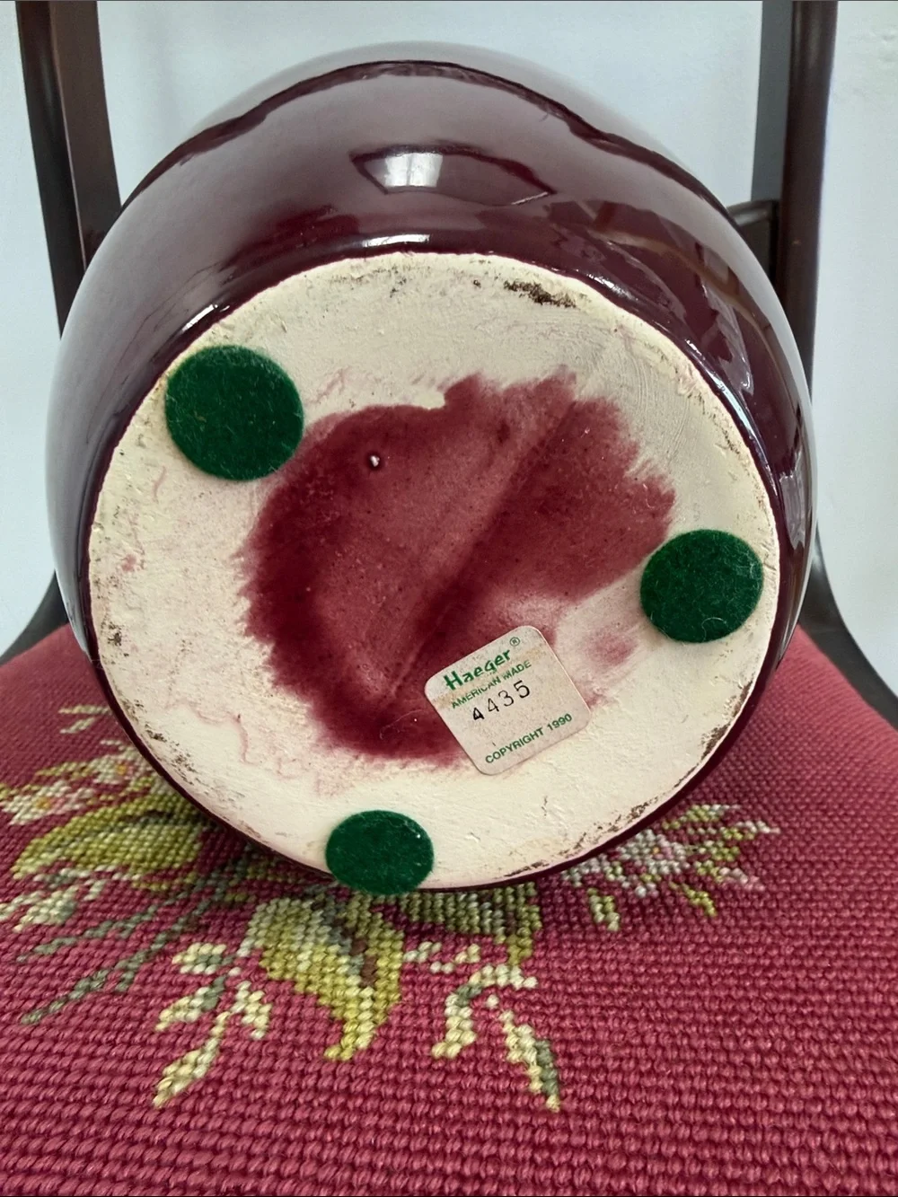 Elegant Deep Burgundy Ceramic Decorative Jar with Lid
